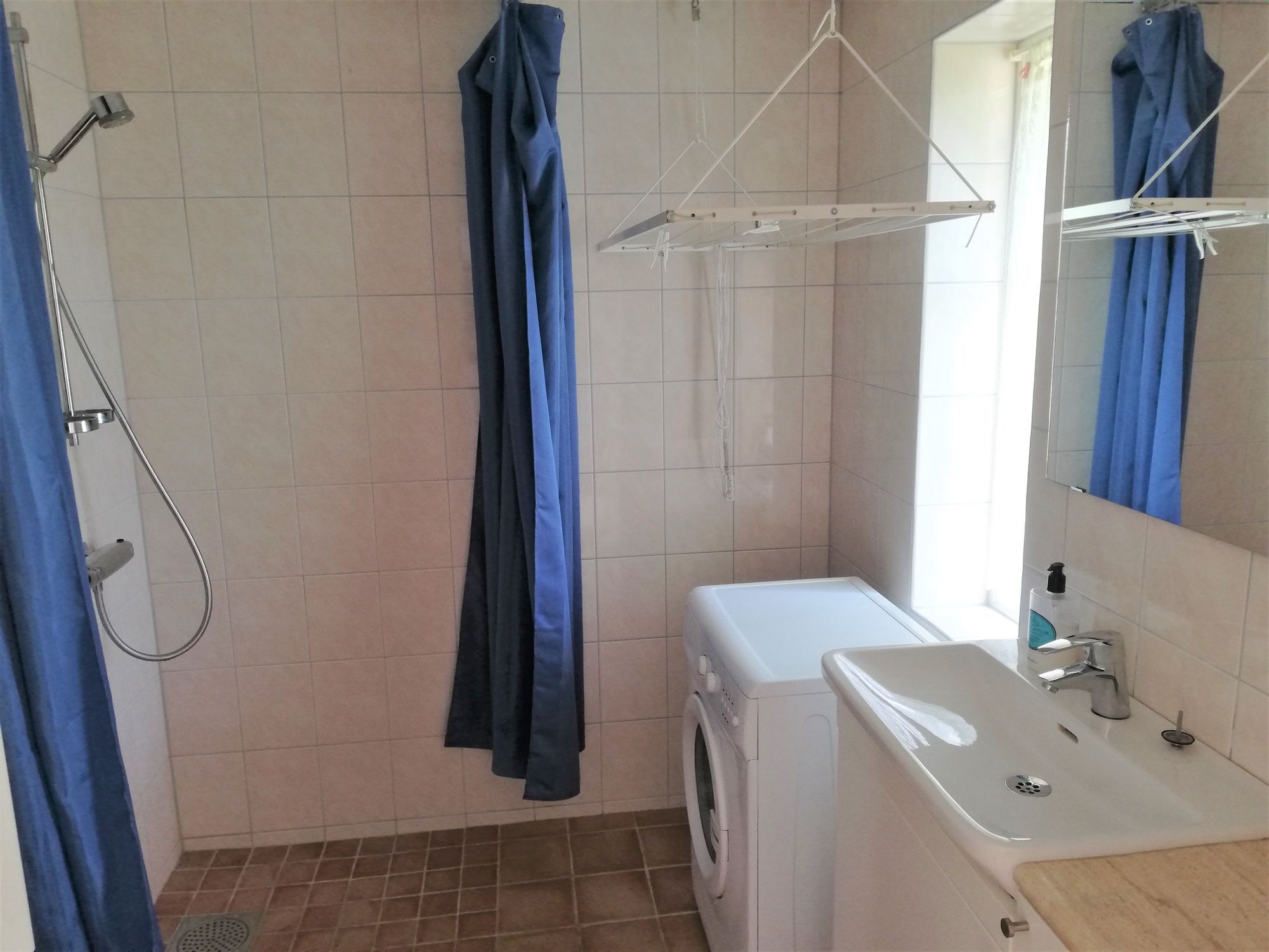 Modern stuga Arild – bild 11 av 15