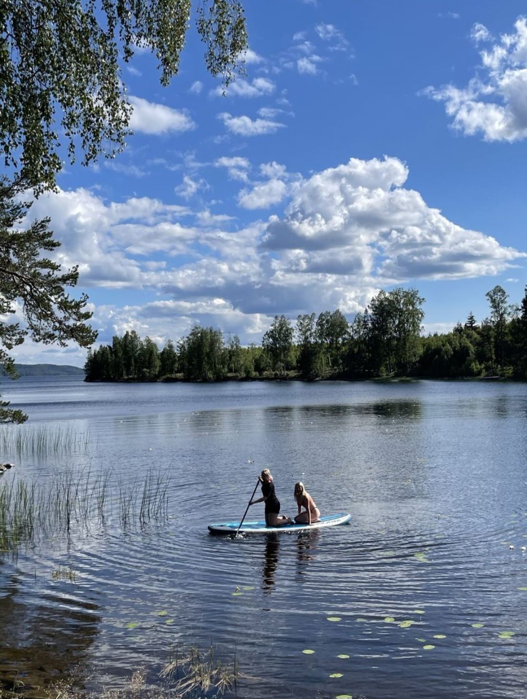STUGA med  sjö, egen brygga och båt. – bild 21 av 24