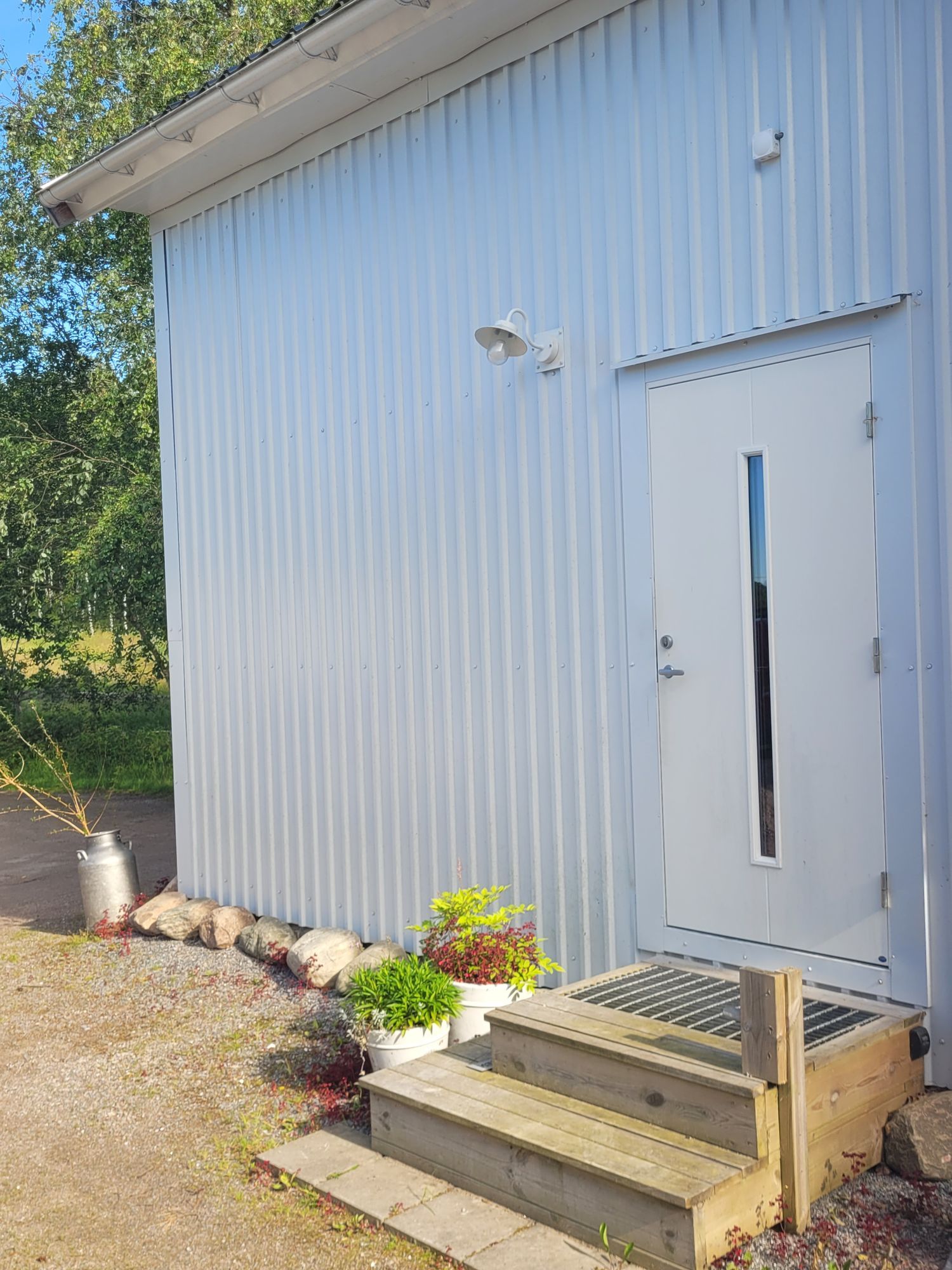 Lantlig sommmmaridyll – bild 2 av 15