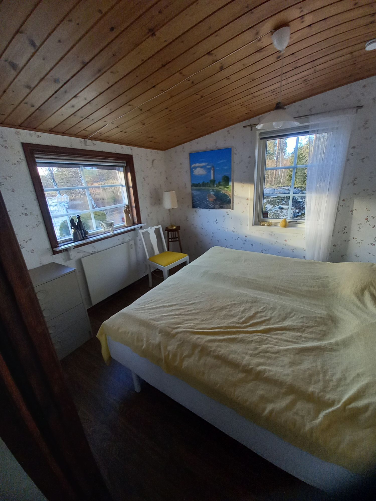 Stuga med sjöläge i Småland – bild 12 av 19