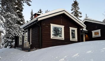 Mysig nyrenoverad timmerstuga i Sälen
