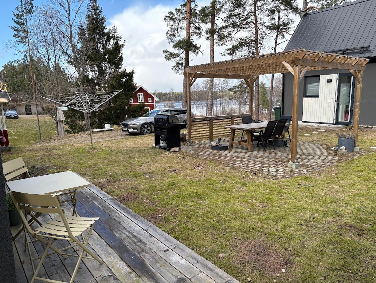 Sjönära gästhus i Verveln – bad 100 m bort – bild 5 av 11