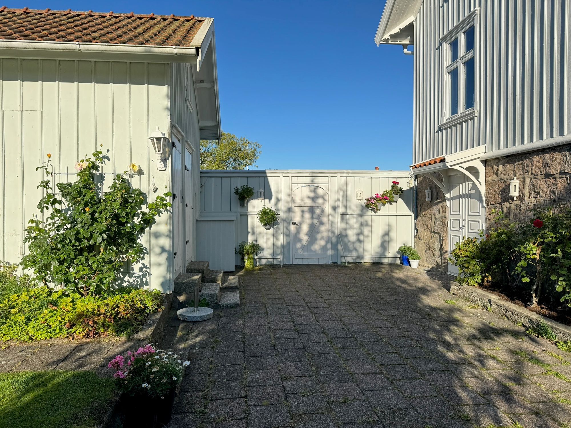 Underbart sommarhus för många mitt i Fiskebäckskil – bild 21 av 24