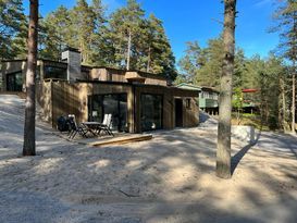 Nybyggt hus Södra Äspet, nära havet