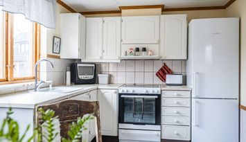 Fräsch stuga på Aspö