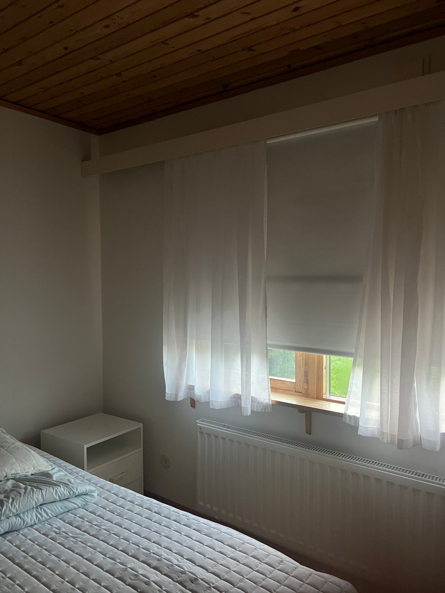 Soldränkt sommarhus i Beddingestrand – bild 18 av 19