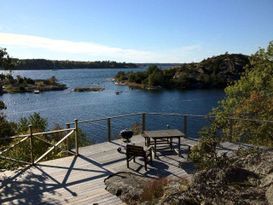 Sjöstugan Hasselkobben. Idyll, bedårande sjöutsikt