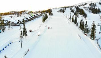 Nybyggd på absolut bästa ski-in/läge i backen