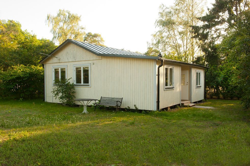 Stuga vid Tofta Strand, när bad, affär, restaurang
