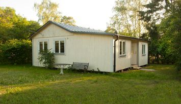 Stuga vid Tofta Strand, när bad, affär, restaurang