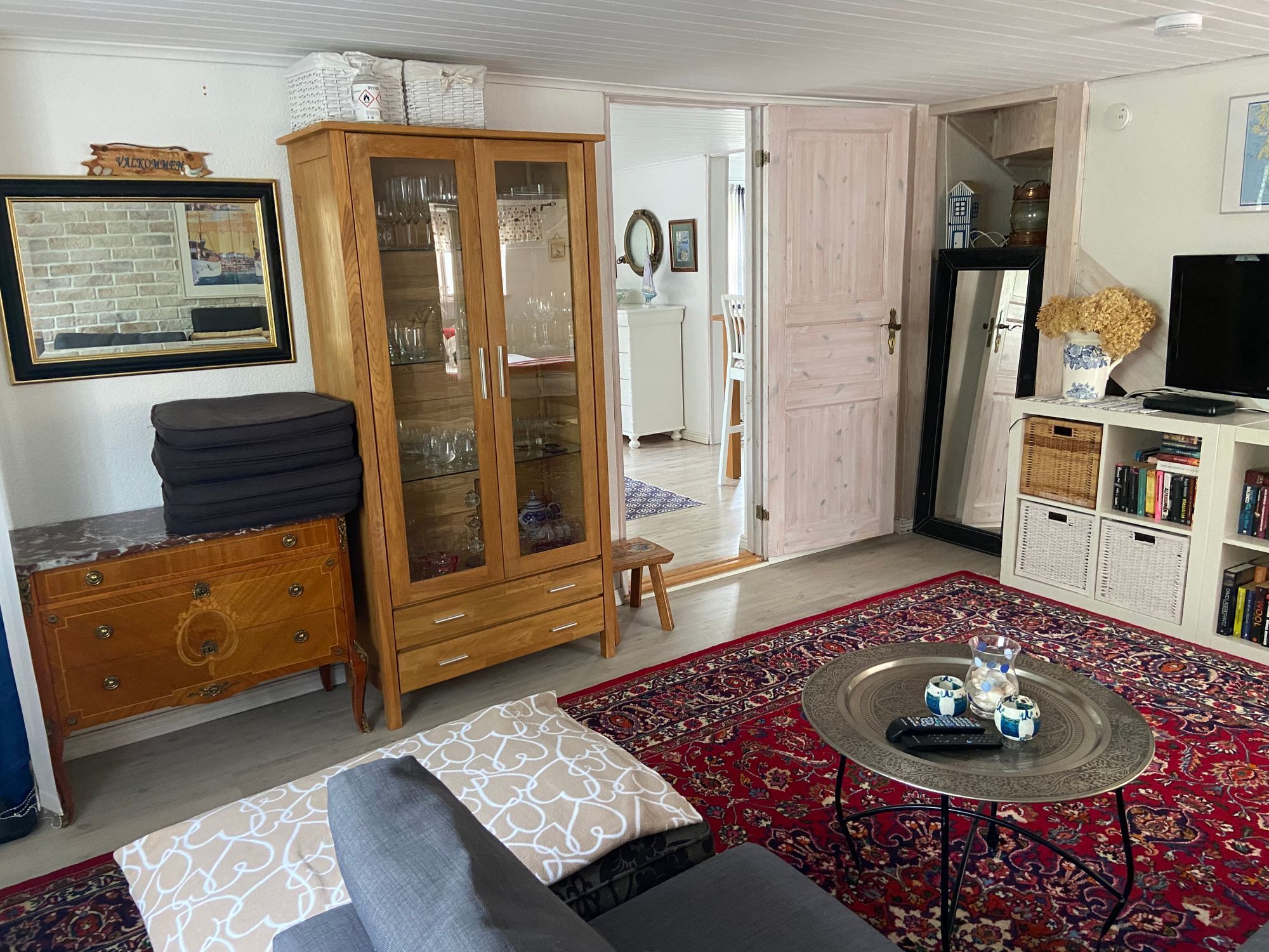 Sommarboende i lägenhet i villa nära fin badplats – bild 4 av 19