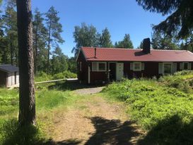 Hus i stillsamt område, 5 bäddar, sjöutsikt & båt