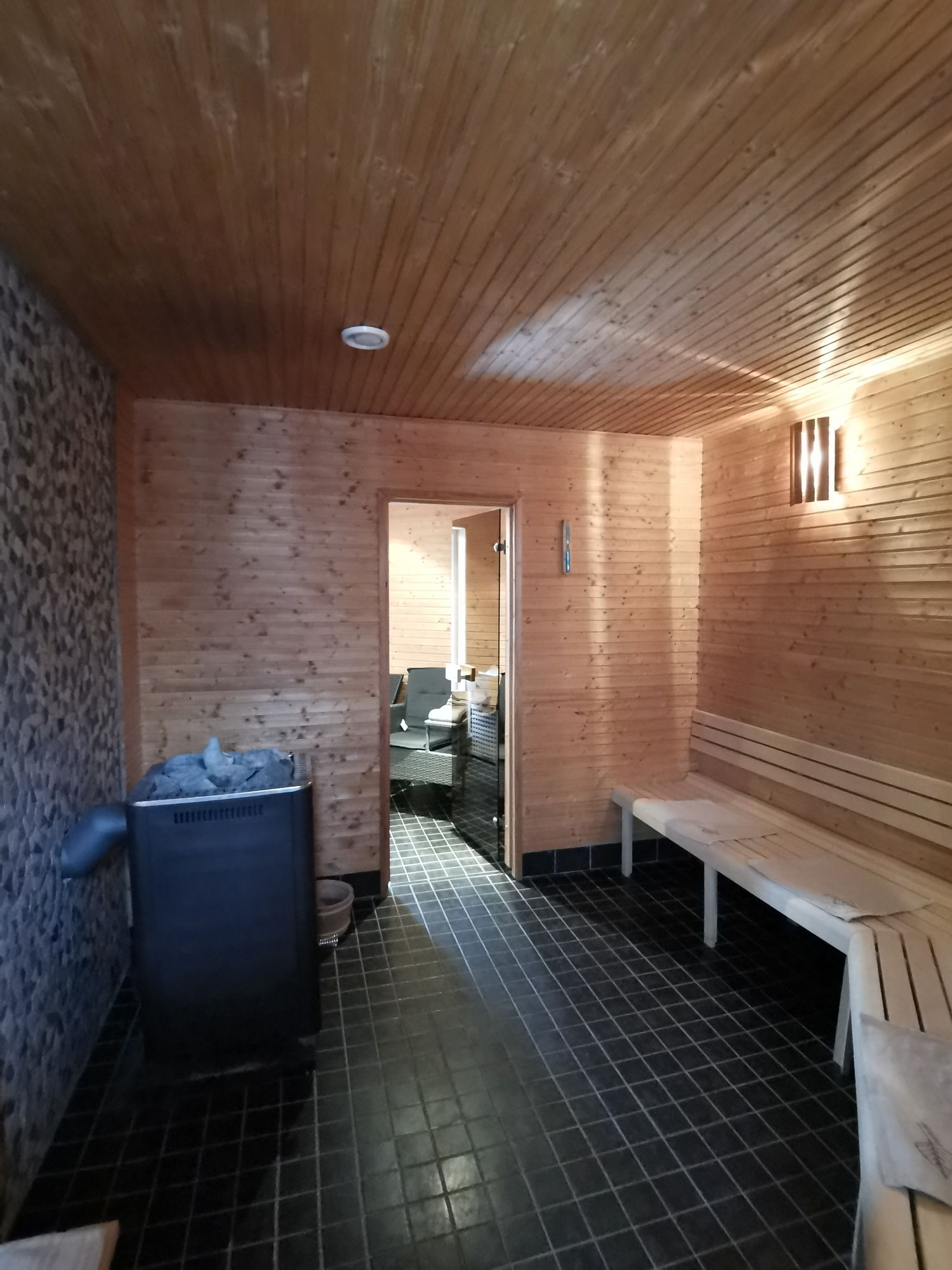 Semesterhus utanför Söderköping med spabad & bastu – bild 13 av 18