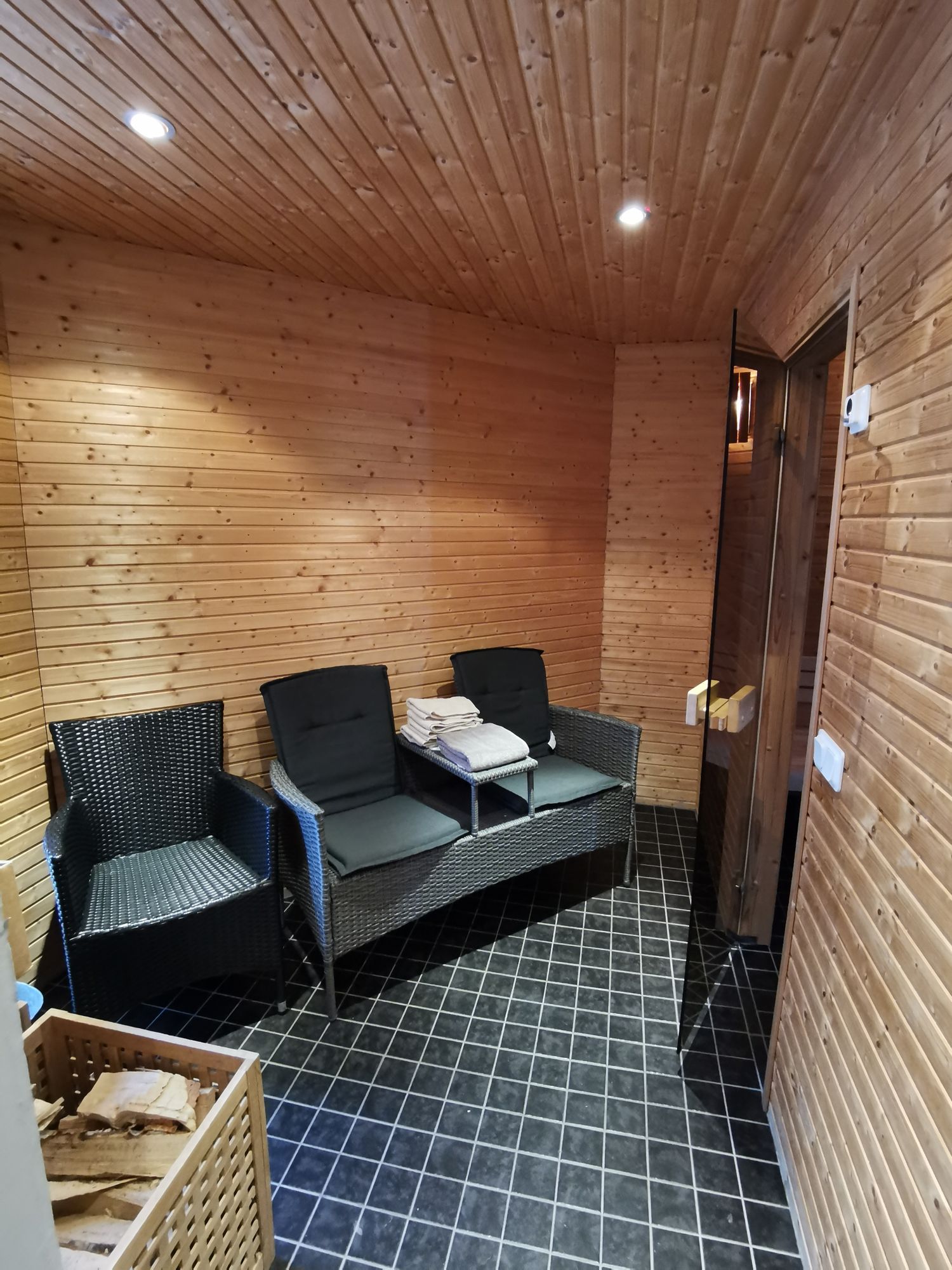 Semesterhus utanför Söderköping med spabad & bastu – bild 14 av 18
