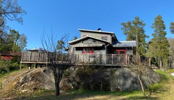 Hus i skärgården Ingarö/ Värmdö