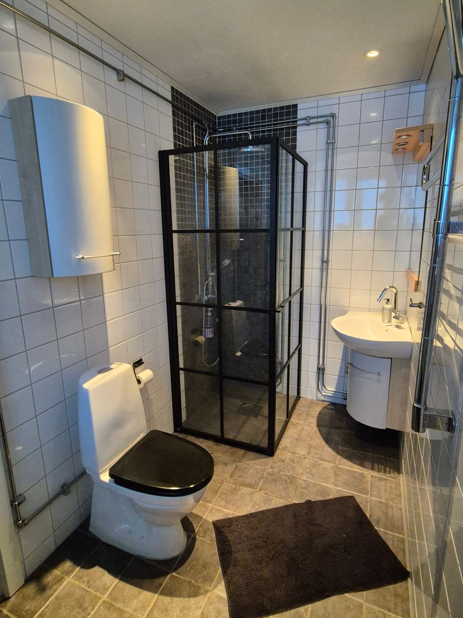 Underbart sekelskifteshus i centrala Kristinehamn – bild 6 av 9