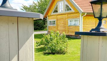 Hus med själ & charm. Egen strand, brygga, båt.