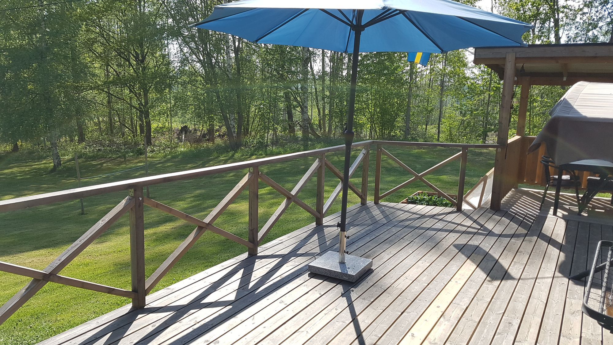 En mysig stuga mitt i ett naturreservat i Dalsland – bild 8 av 24