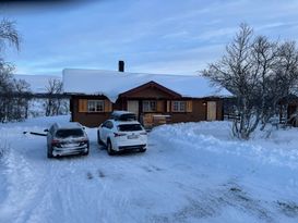 Mysig stuga på fjället nära många aktiviteter