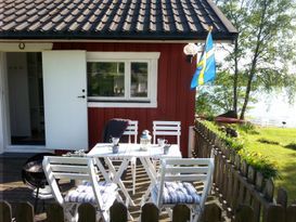 Ferienhaus mit Sauna direkt am See