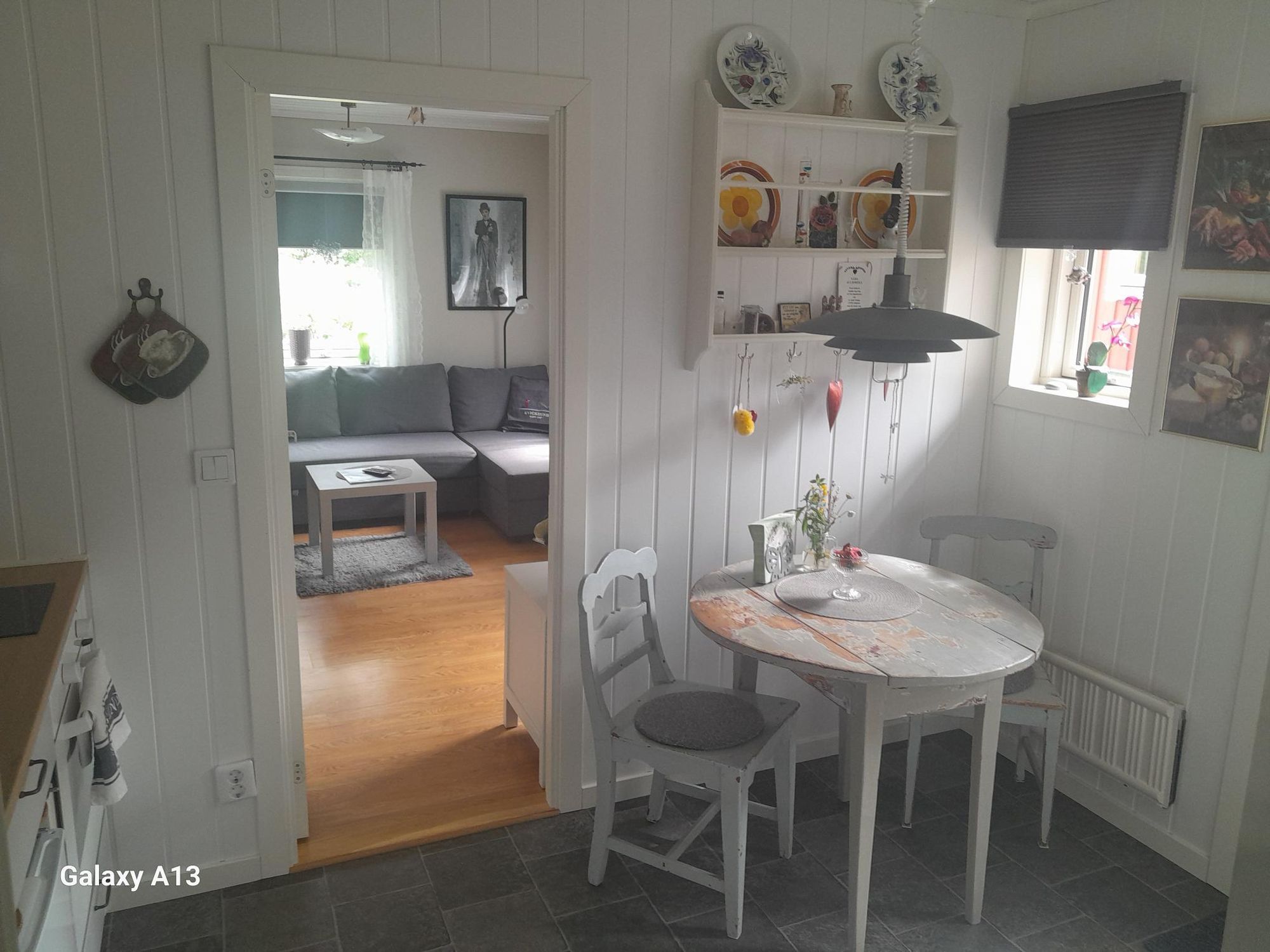 Litet gästhus vid Mälaren – bild 8 av 19