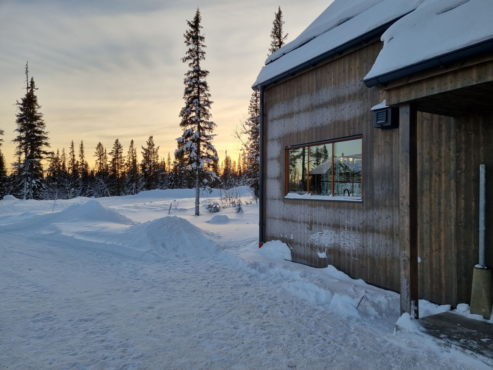 Mysig stuga i Trillevallen – bild 4 av 17