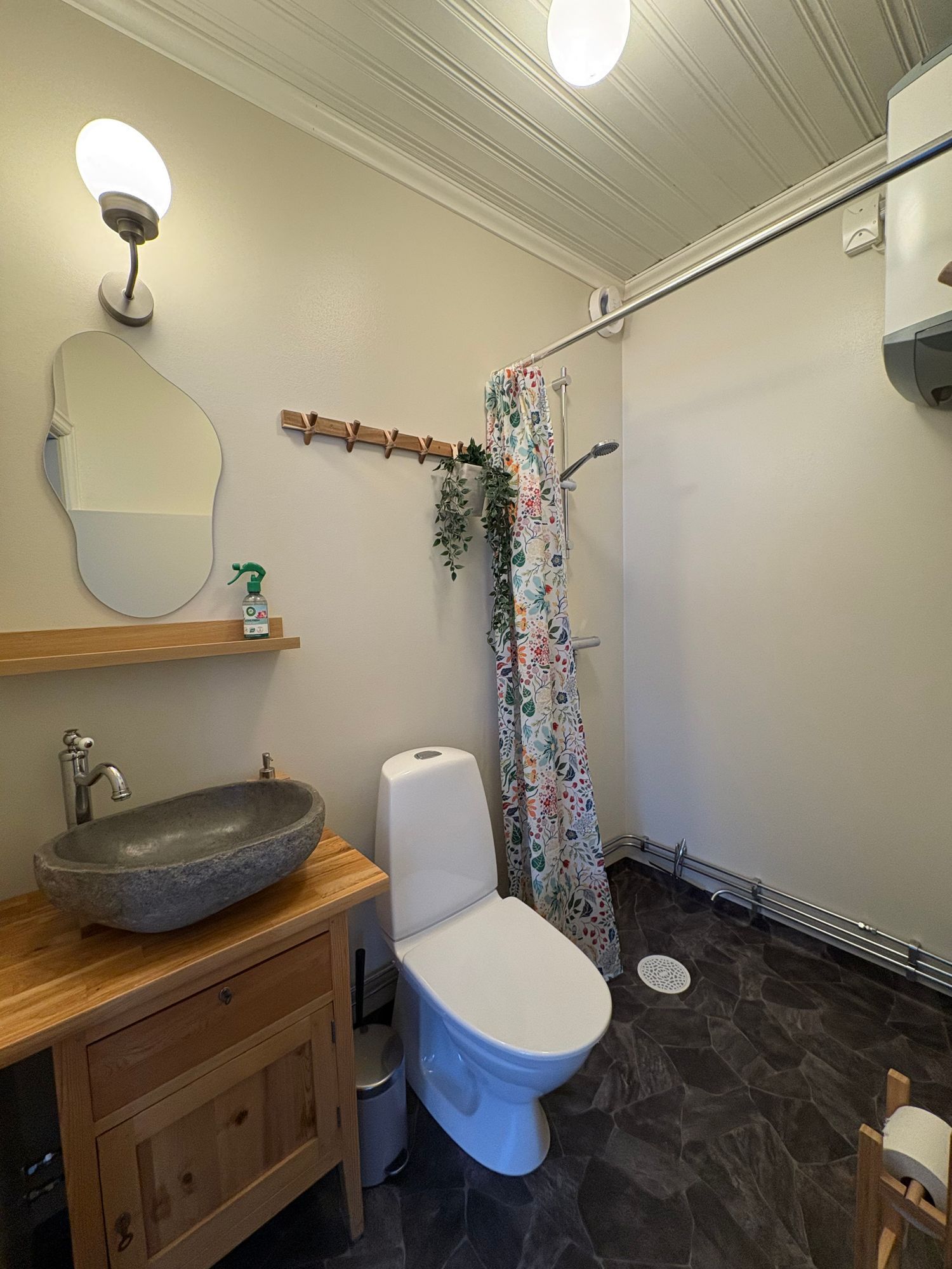 Gästhus på gården – bild 4 av 7