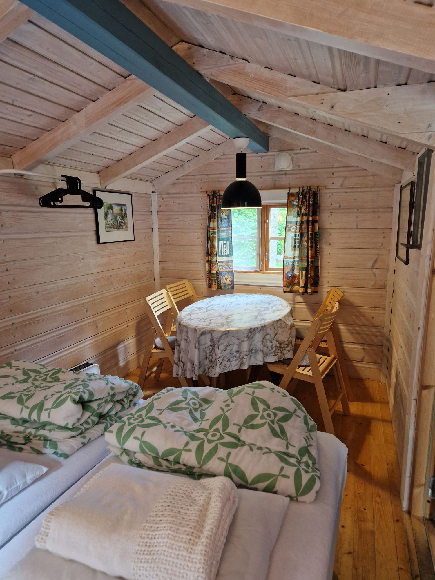 Två småstugor med havsutsikt nära Byxelkrok. – bild 9 av 24