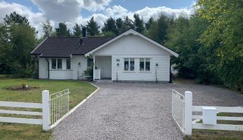 Sommarhus med Attefallshus i Mellbystrand