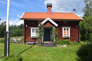 Charming renovated 18th century cottage