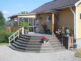 Villa centralt i Grisslehamn