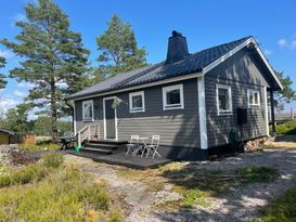 Cottage with  view in beatiful Gryts archipelag