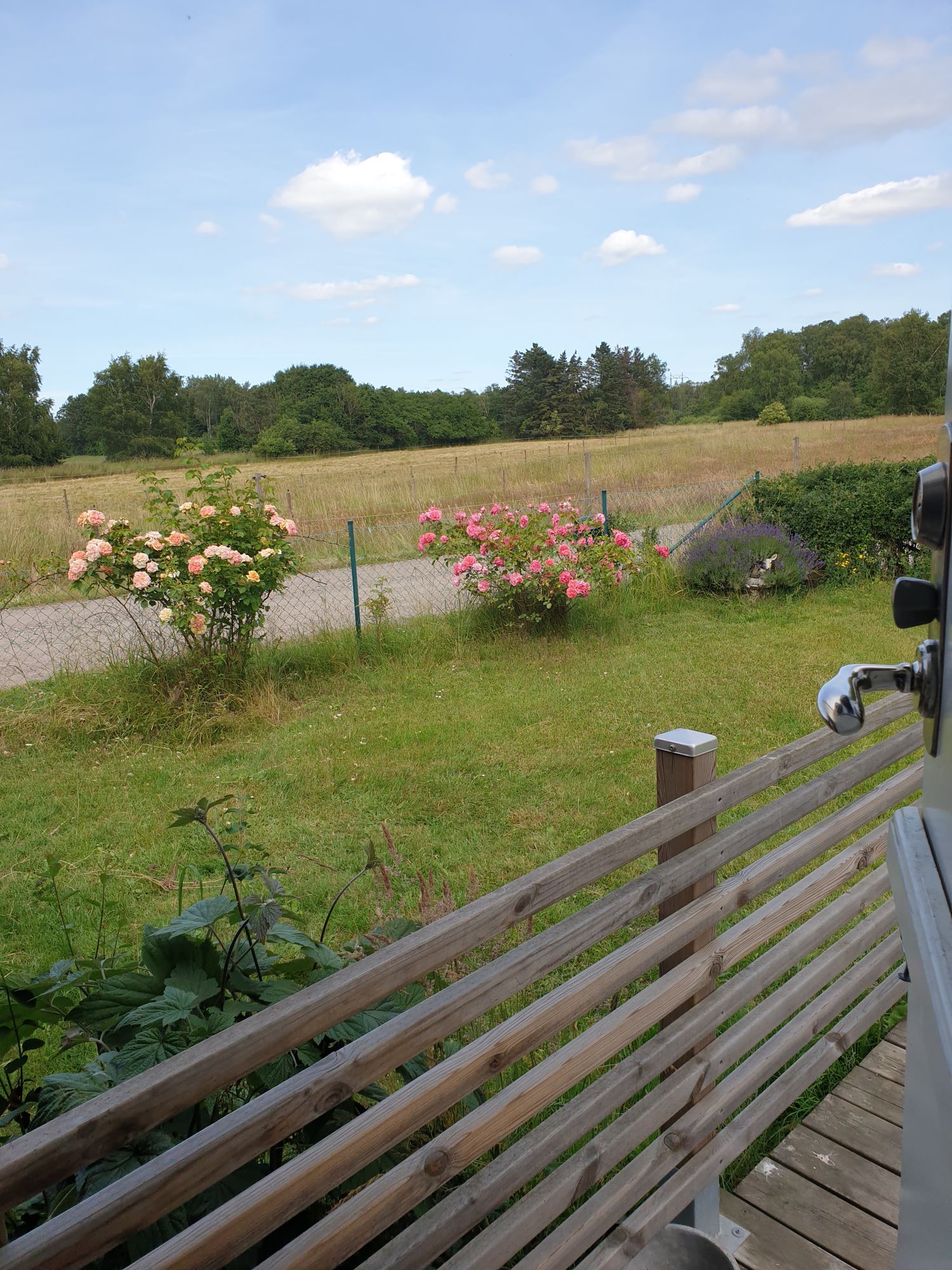 Mysigt litet hus på landet. – bild 4 av 24