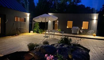 Nybyggd härlig Stuga centralt i Grisslehamn