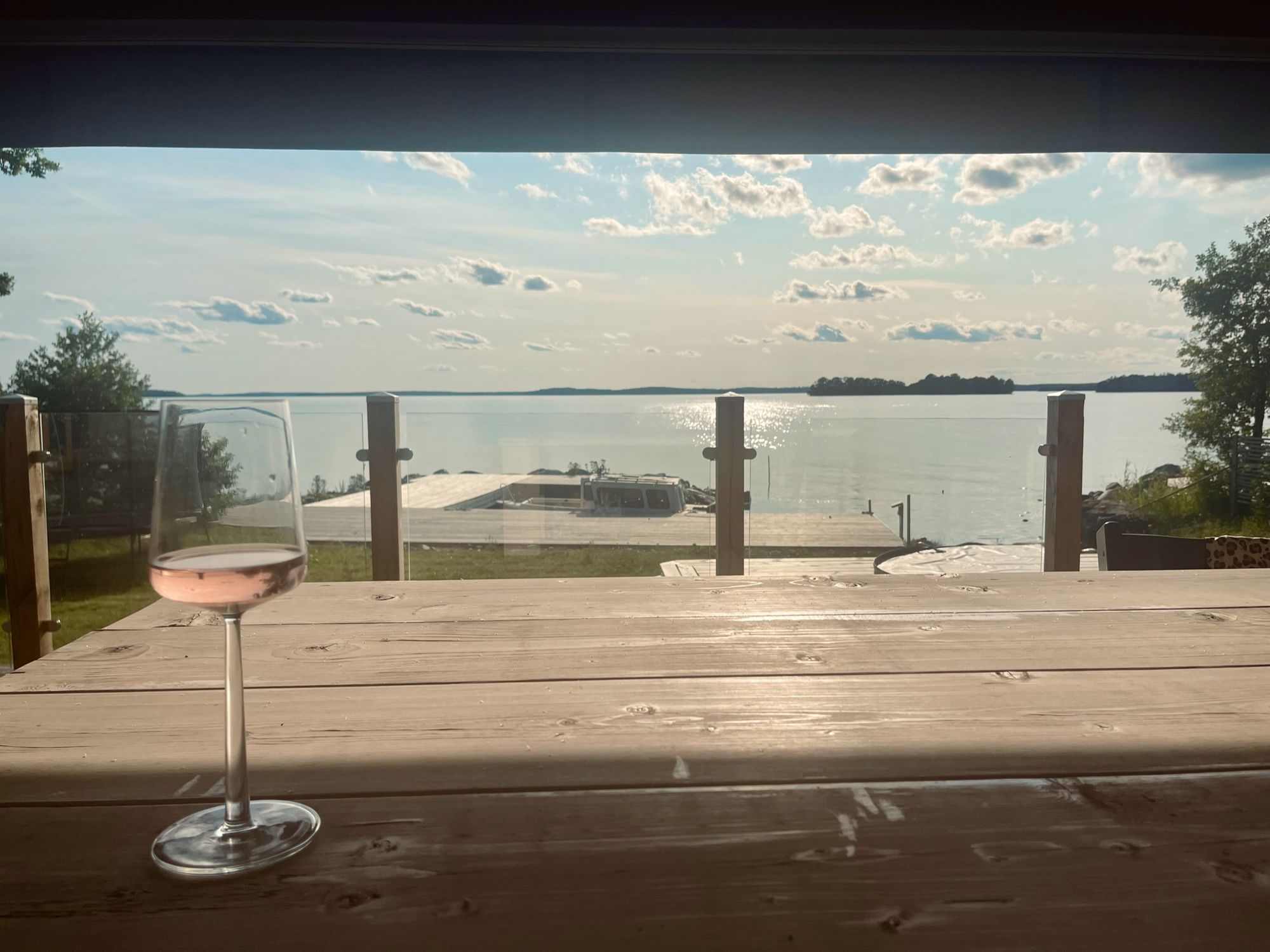 En bit av paradiset vid vattnet. – bild 6 av 24