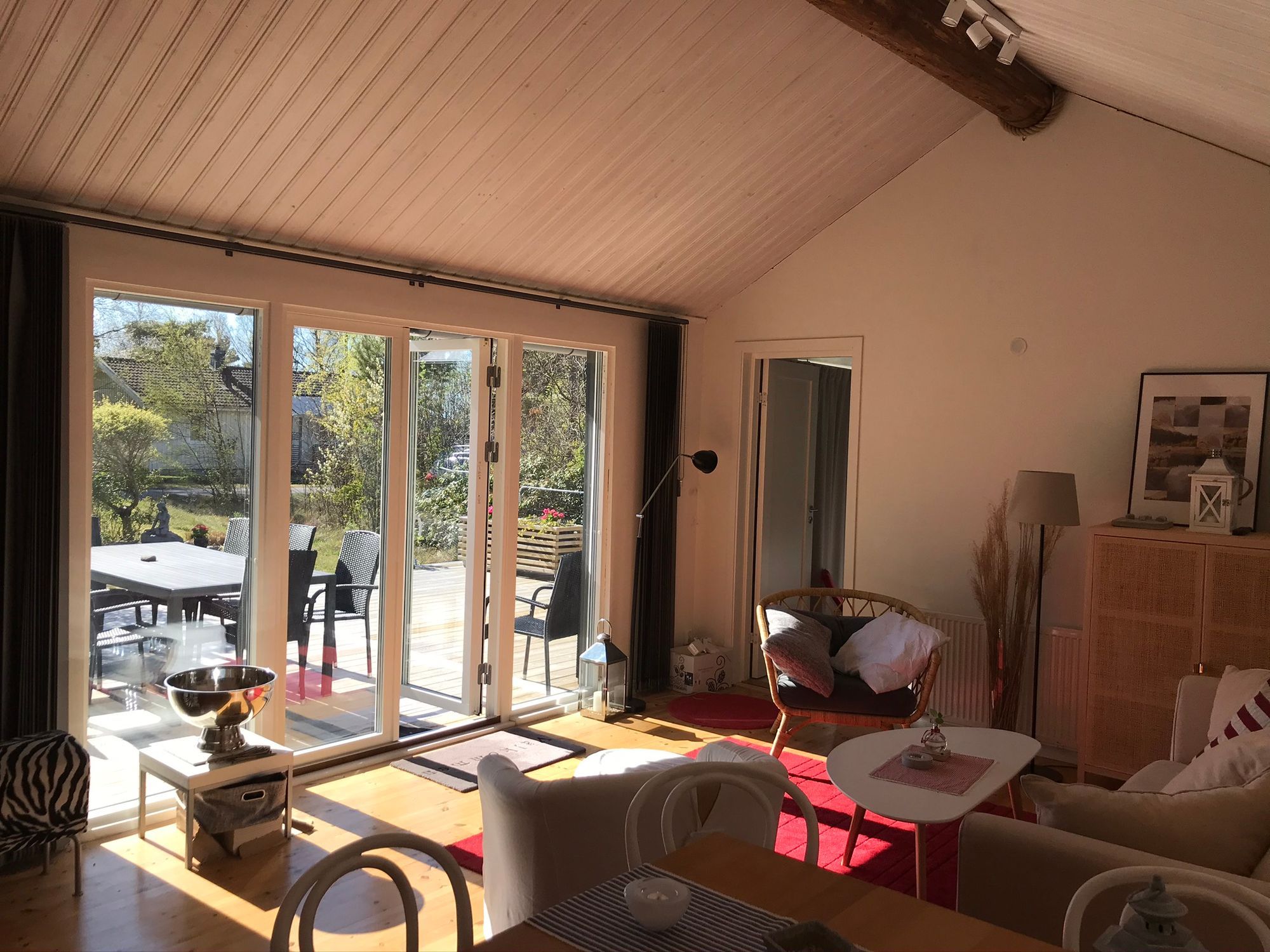 Sommarhus vid havet i idylliska Vilshärad – bild 7 av 24