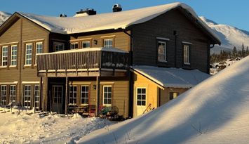 Fantastiskt ski in ski out läge i Sadeln