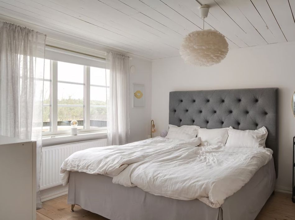 Kalkstenshus med pool, nära havet på Södra Gotland – bild 15 av 24