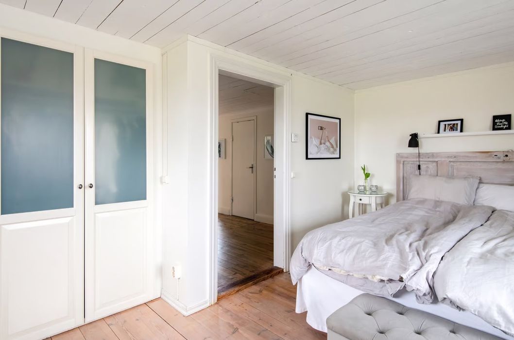 Kalkstenshus med pool, nära havet på Södra Gotland – bild 14 av 24