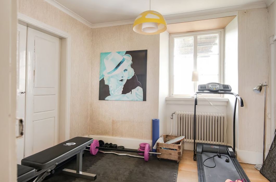 Kalkstenshus med pool, nära havet på Södra Gotland – bild 12 av 24