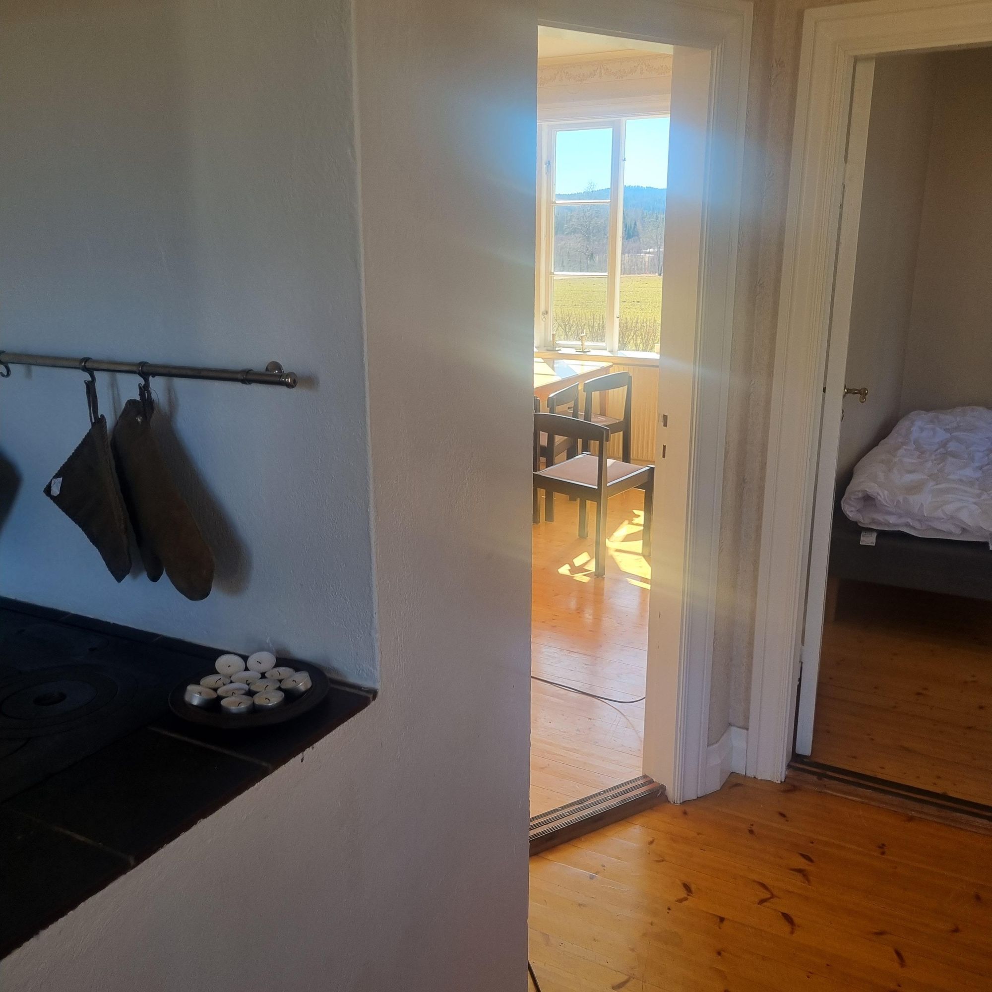 Gamla lärarbostaden i Älgered – bild 12 av 20