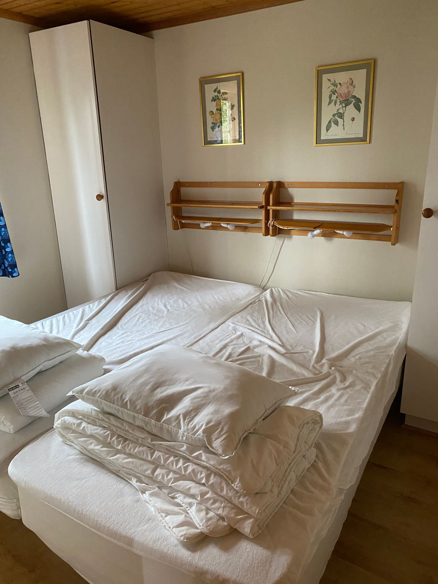 Stuga med bastu i Gubbmyren intill Lindvallen. – bild 4 av 6