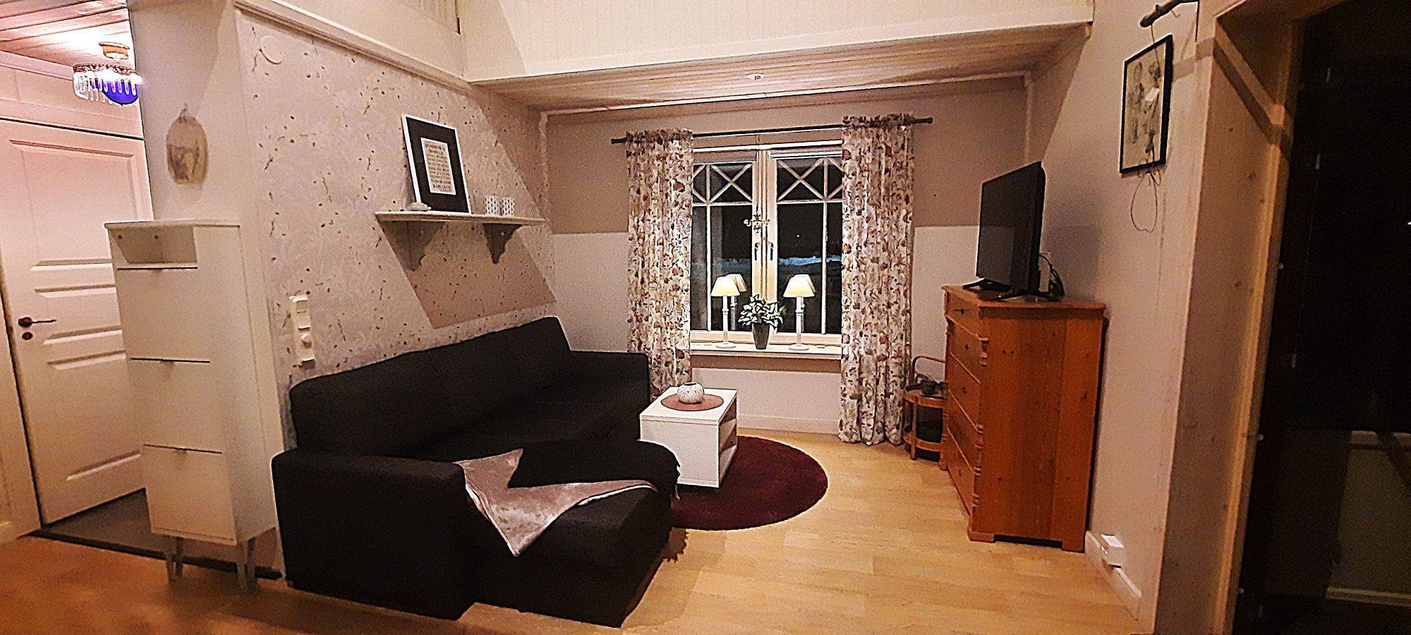Mysigt fräscht hus i Mora med fint läge vid vatten – bild 10 av 16