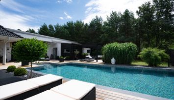 Exklusiv Poolvilla i Ljunghusen 350 kvm