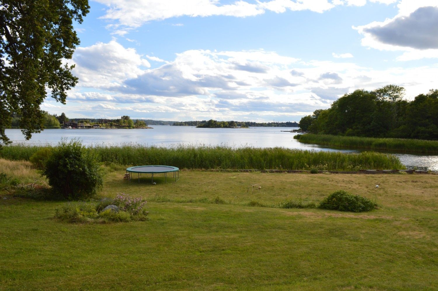 Lövudden Tynningö. Panoramautsikt över havet – bild 7 av 24