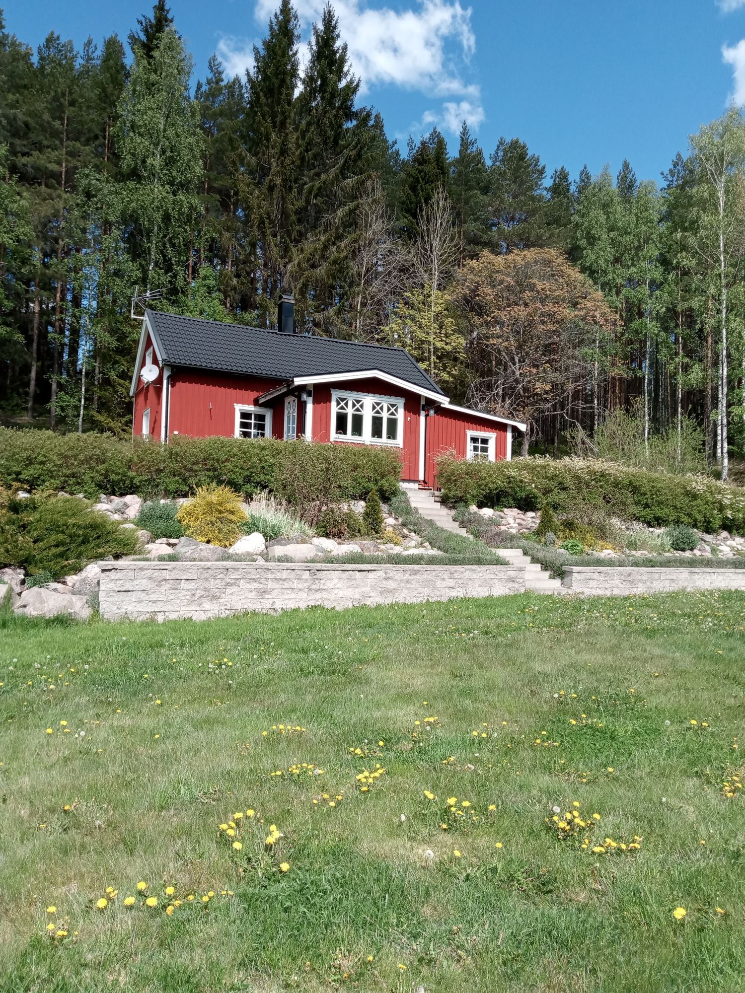 Mysigt litet hus på vikbolandet – bild 4 av 11