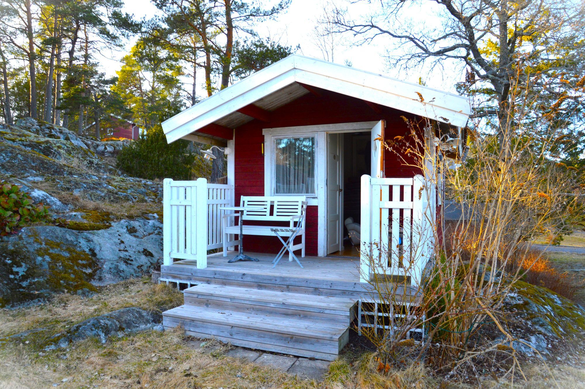Dalsala Bullandö. Soligt läge nära bad och natur – bild 5 av 24