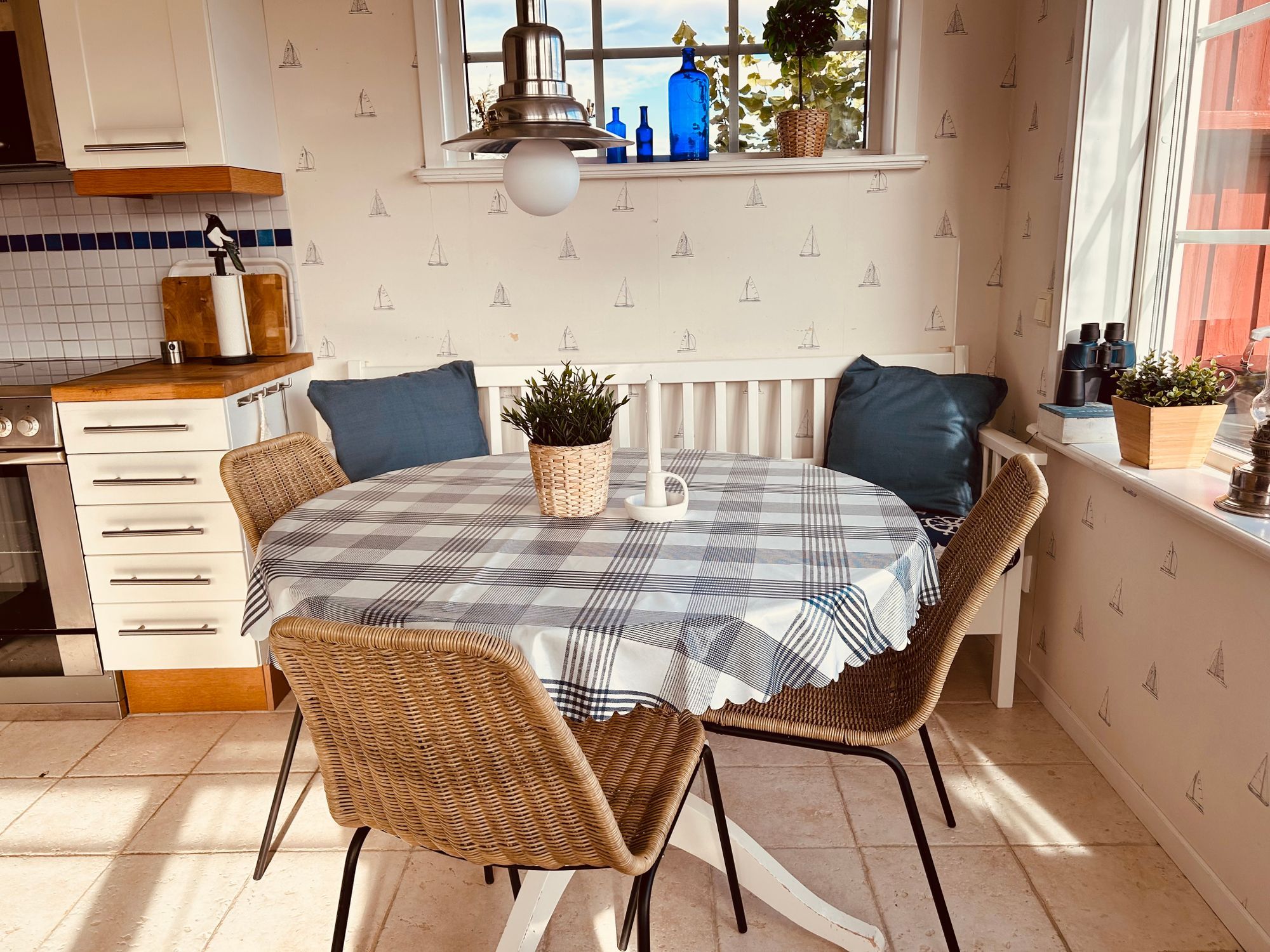 Ett stenkast från vattnet i sommaridyllen Skatan – bild 19 av 24