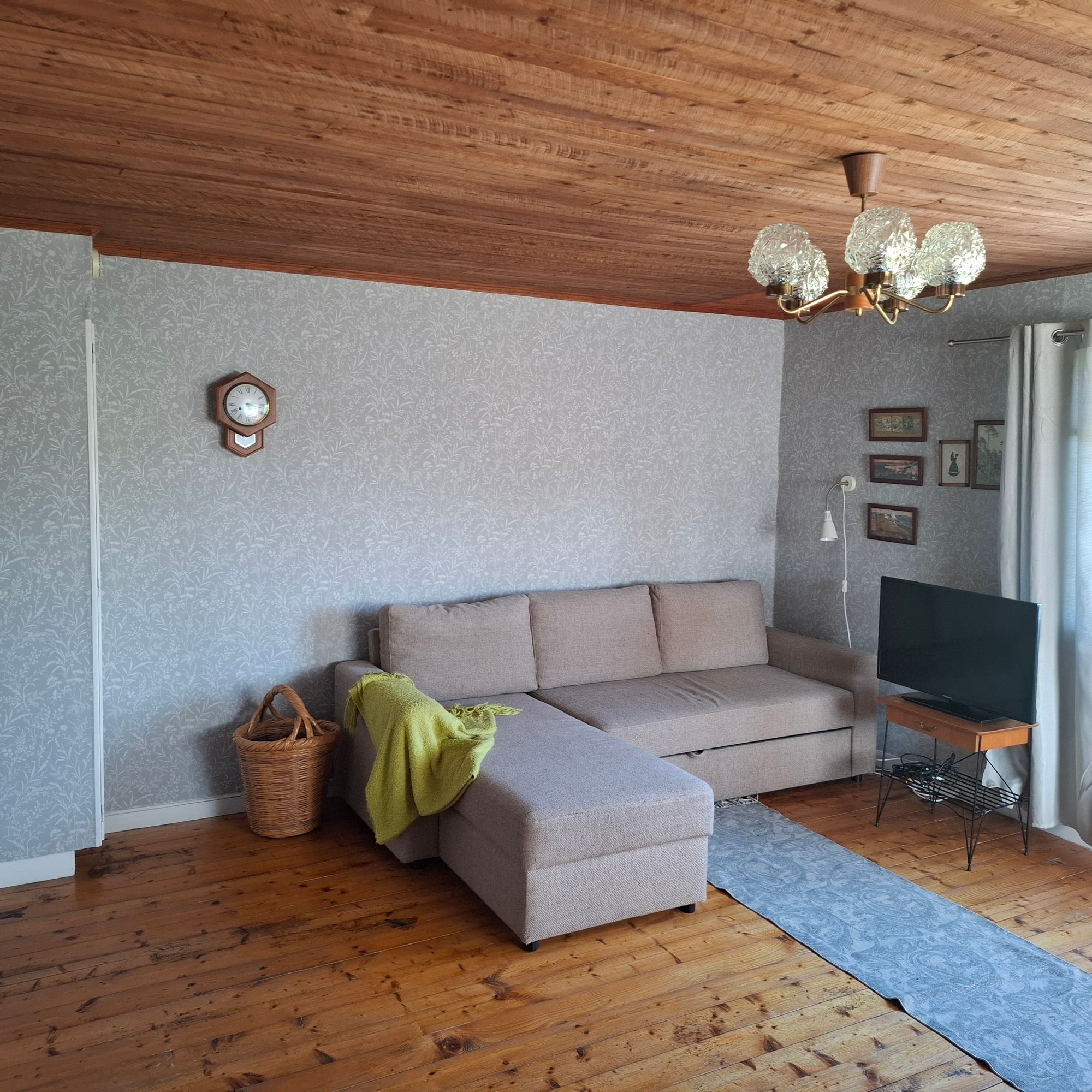 Falkenberg-Ringsegård-Skrea-800 m till stranden. – bild 15 av 24
