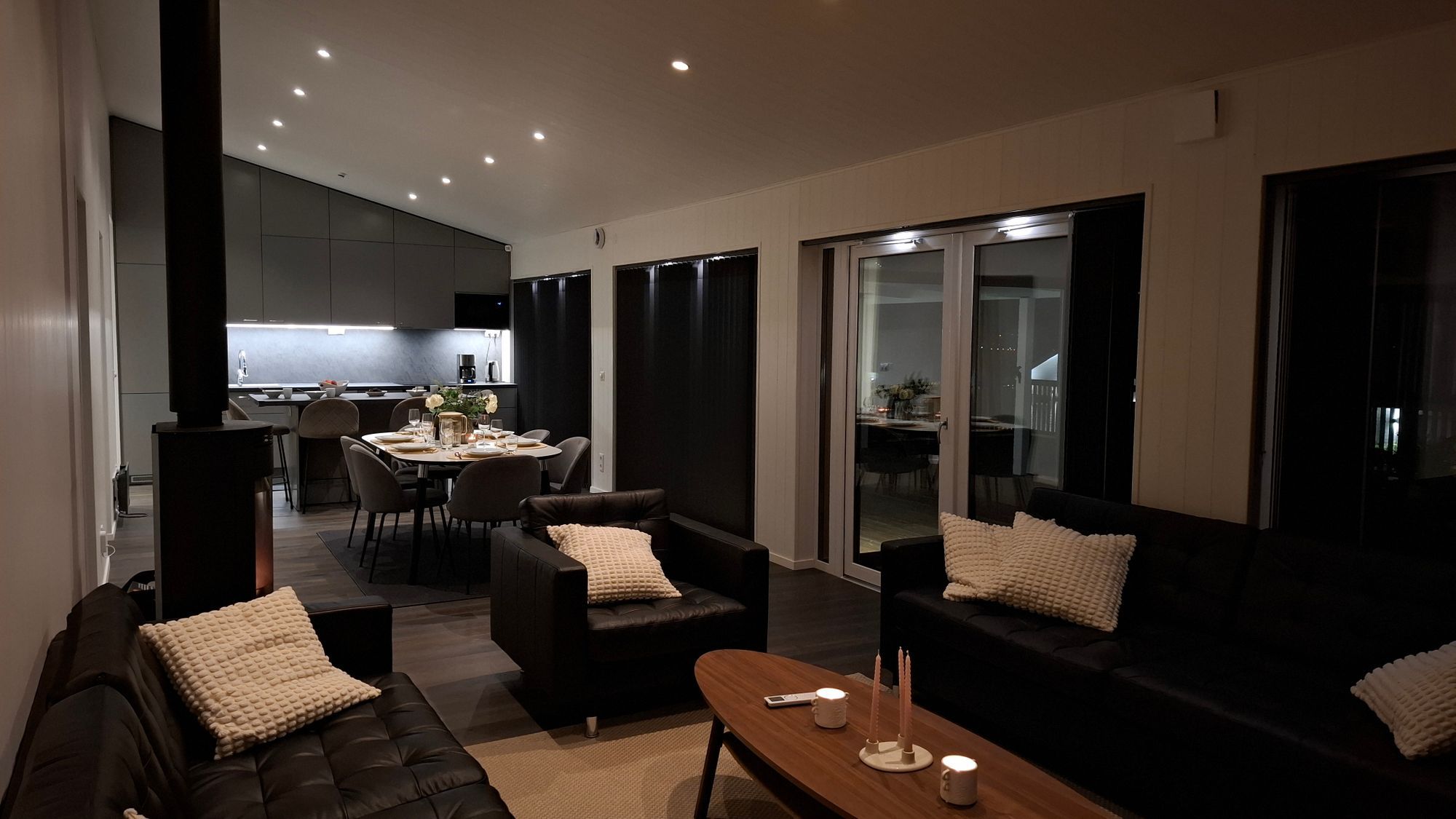 Modern Stuga med sjöutsikt, spa anläggning – bild 12 av 24